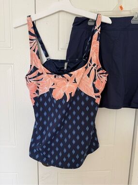 Lands' End Navy Blue Tankini Top with Coral Floral Print size 8 and bottoms